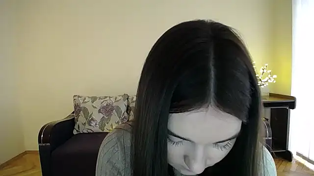 Pretty shy online show from 01/13/25, 08:58