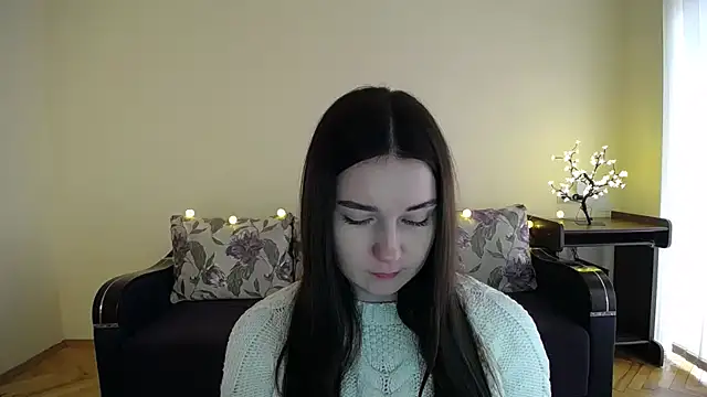 Pretty shy online show from 01/15/25, 09:02