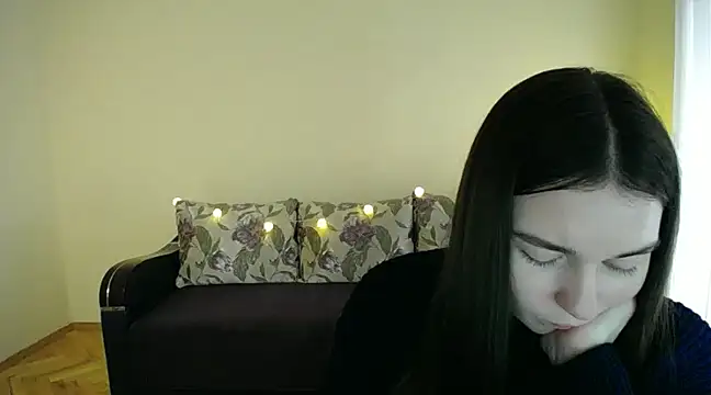 Pretty shy online show from 01/24/25, 11:37