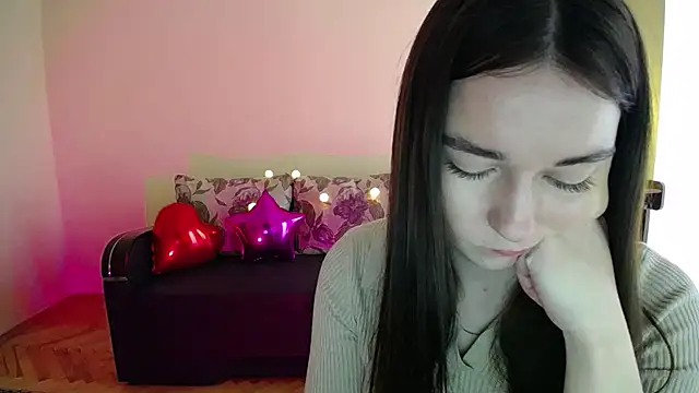 Pretty shy online show from 03/10/25, 08:59