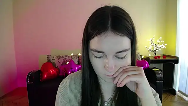 Pretty shy online show from 03/10/25, 12:48