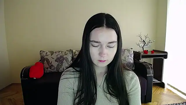 Pretty shy online show from 11/06/25, 09:21