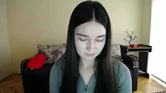 Pretty shy online show from 11/21/25, 09:52