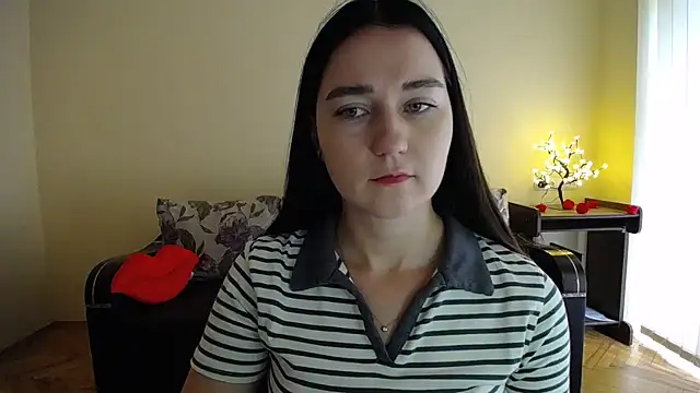 Pretty shy online show from 07/25/26, 09:18