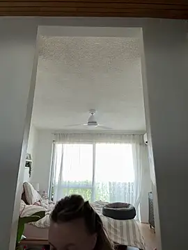 Snapshot of isisxoxx chatting on 09/09/25, 10:09 isisxoxx online show from 09/09/25, 10:09