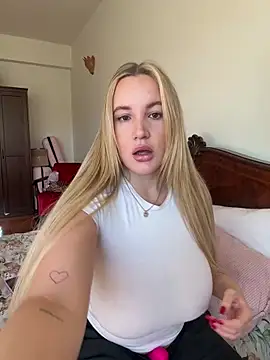 isisxoxx online show from 03/16/26, 11:25