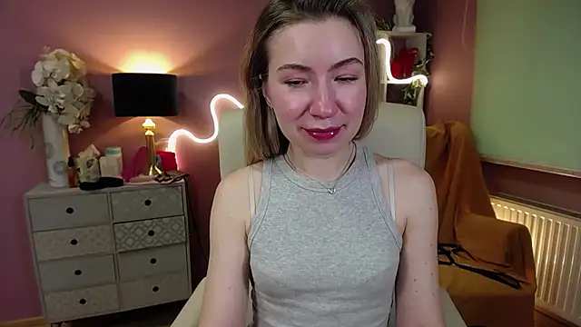 Snapshot of Mia_Tasty chatting on 01/16/25, 11:15 Mia Tasty online show from 01/16/25, 11:15