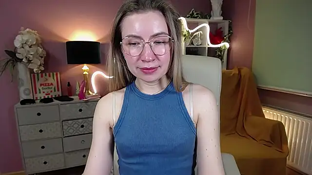 Snapshot of Mia_Tasty chatting on 01/23/25, 01:45 Mia Tasty online show from 01/23/25, 01:45