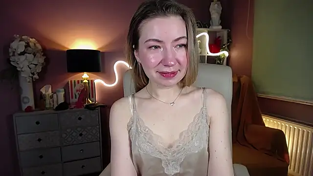 Snapshot of Mia_Tasty chatting on 01/25/25, 07:28 Mia Tasty online show from 01/25/25, 07:28