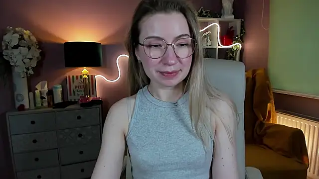 Snapshot of Mia_Tasty chatting on 01/26/25, 10:55 Mia Tasty online show from 01/26/25, 10:55