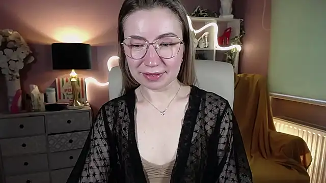Snapshot of Mia_Tasty chatting on 02/02/25, 02:13 Mia Tasty online show from 02/02/25, 02:13