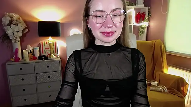 Snapshot of Mia_Tasty chatting on 02/22/25, 10:51 Mia Tasty online show from 02/22/25, 10:51