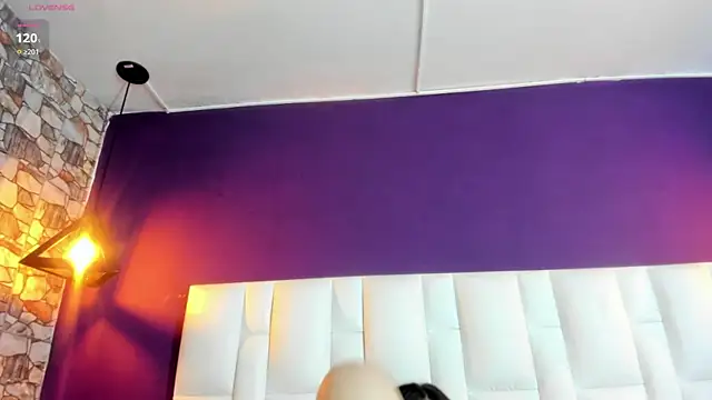 Snapshot of Antonella-Ray chatting on 03/22/25, 11:31 Antonella-Ray online show from 03/22/25, 11:31