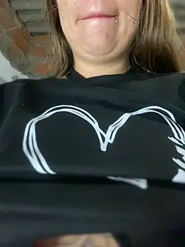 Emiily lee online show from 02/22/25, 09:34