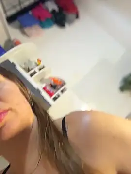 Emiily lee online show from 02/17/26, 09:17