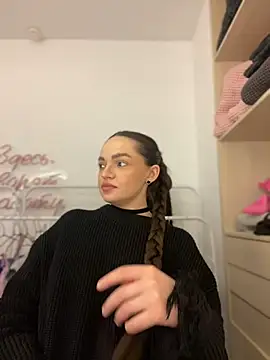 Snapshot of AnaWest chatting on 02/15/25, 05:51 AnaWest online show from 02/15/25, 05:51