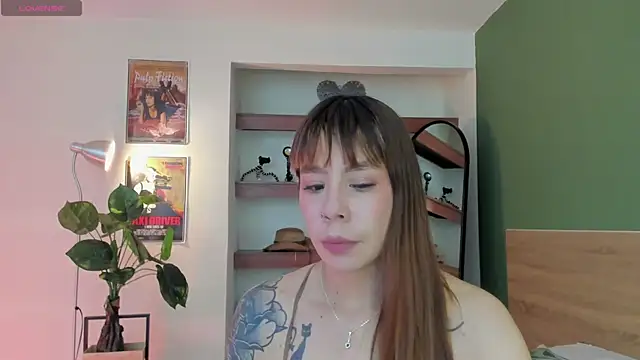 Snapshot of iriiina_veneno chatting on 07/20/26, 07:49 iriiina veneno online show from 07/20/26, 07:49