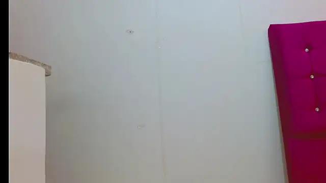 chantalsemenova1 online show from 09/24/25, 03:15