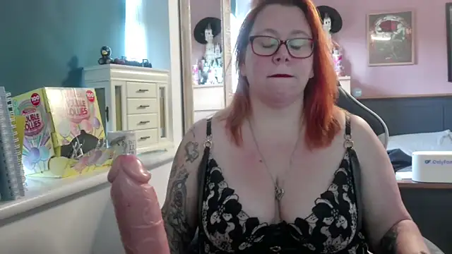 NikiDeeOfficial online show from 11/05/25, 11:43