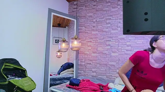 nextdoor fantasy1 online show from 04/15/26, 04:08