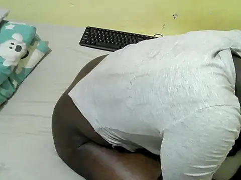 Quincy joyy online show from 02/22/25, 07:47