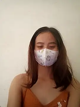 Snapshot of Nobita2z chatting on 12/18/24, 06:43 Nobita2z online show from 12/18/24, 06:43