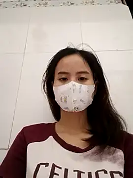 Snapshot of Nobita2z chatting on 12/31/24, 01:36 Nobita2z online show from 12/31/24, 01:36