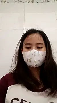 Snapshot of Nobita2z chatting on 12/31/24, 04:38 Nobita2z online show from 12/31/24, 04:38