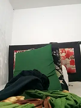 MaximoSualteza777 online show from 10/18/25, 02:03