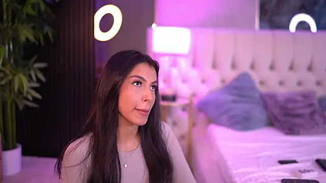 Snapshot of AishaDevoe chatting on 02/07/25, 02:08 AishaDevoe online show from 02/07/25, 02:08