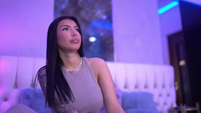 Snapshot of AishaDevoe chatting on 03/17/25, 07:04 AishaDevoe online show from 03/17/25, 07:04