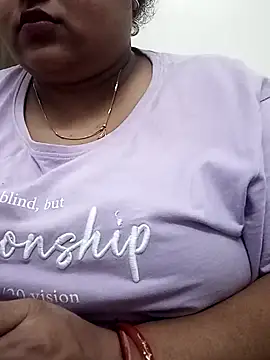 smile pretty online show from 12/02/24, 04:20