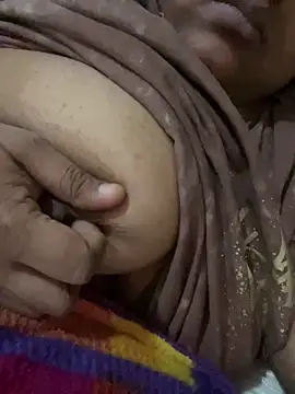 smile pretty online show from 12/12/24, 03:43