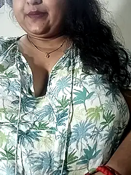 Snapshot of smile_pretty chatting on 01/06/25, 06:20 smile pretty online show from 01/06/25, 06:20