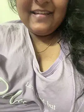 Snapshot of smile_pretty chatting on 01/12/25, 10:33 smile pretty online show from 01/12/25, 10:33