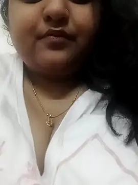 smile pretty online show from 02/05/25, 04:58