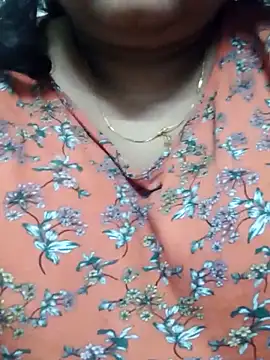 smile pretty online show from 02/17/25, 05:58