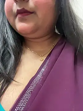 Snapshot of smile_pretty chatting on 03/19/25, 07:17 smile pretty online show from 03/19/25, 07:17