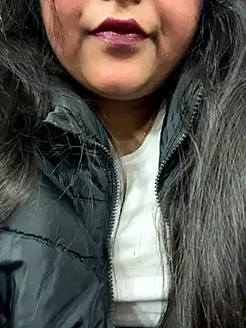 smile pretty online show from 01/14/26, 11:49