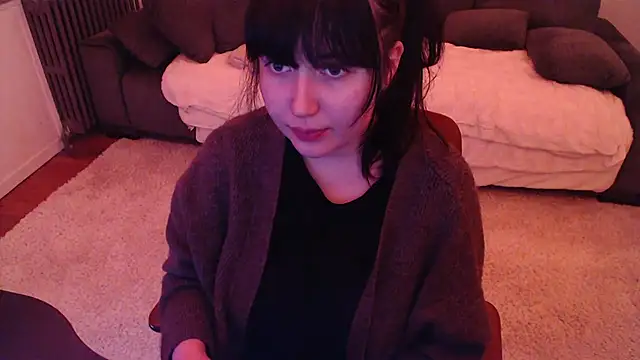 Lynylou online show from 02/21/25, 05:09