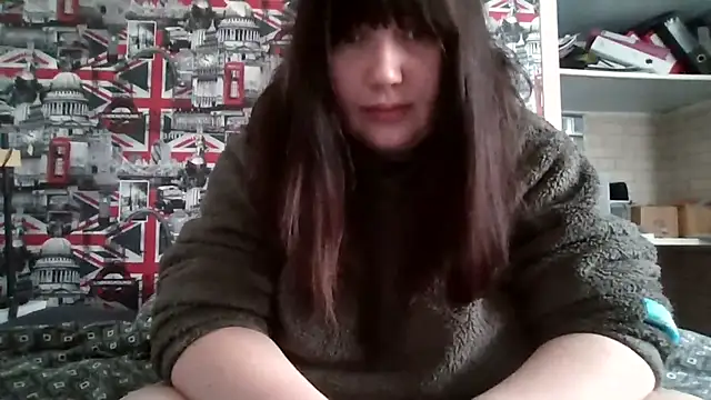 Lynylou online show from 09/27/25, 09:25