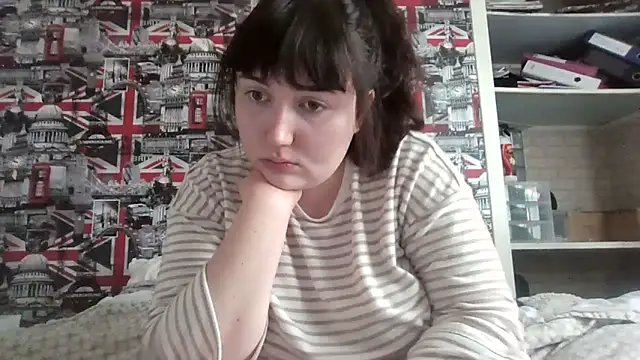 Lynylou online show from 11/03/25, 09:43