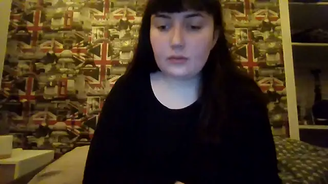 Lynylou online show from 12/18/25, 09:43