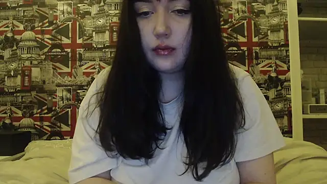 Lynylou online show from 02/17/26, 03:14