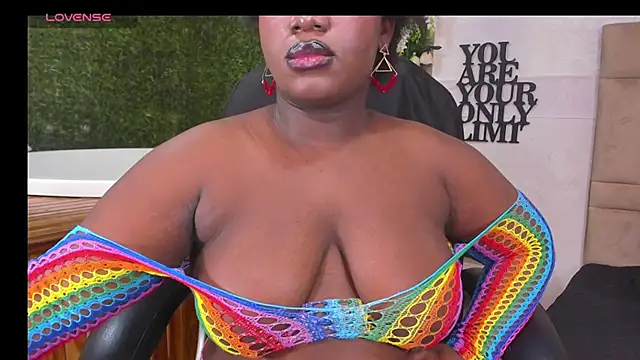 Snapshot of DILAY_XXX chatting on 02/15/25, 11:47 DILAY XXX online show from 02/15/25, 11:47