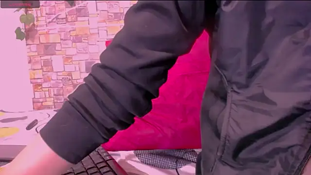 CrazyRousex online show from 02/26/26, 02:49