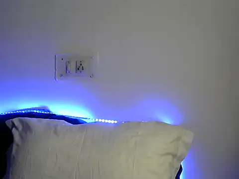 Venesaaa online show from 04/23/26, 07:49