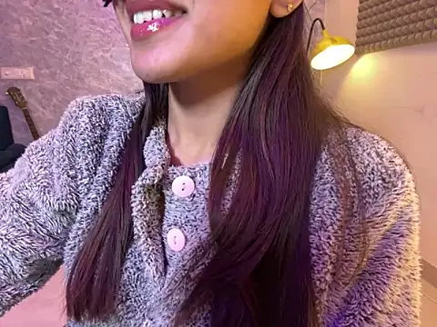 Snapshot of MidnightFlame chatting on 12/26/24, 07:05 MidnightFlame online show from 12/26/24, 07:05