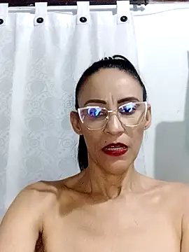 Snapshot of BarbaraMature chatting on 03/17/25, 09:23 BarbaraMature online show from 03/17/25, 09:23
