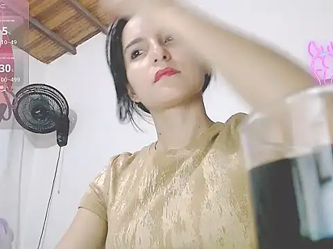 Snapshot of tifany19_ chatting on 09/13/25, 01:27 tifany19 online show from 09/13/25, 01:27